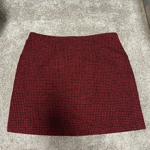 Mango Red and black plaid women’s skirt. Size L, worn twice.
